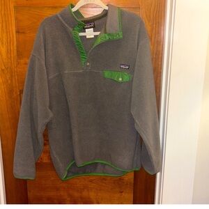 Patagonia Gray Pullover with Green Trim